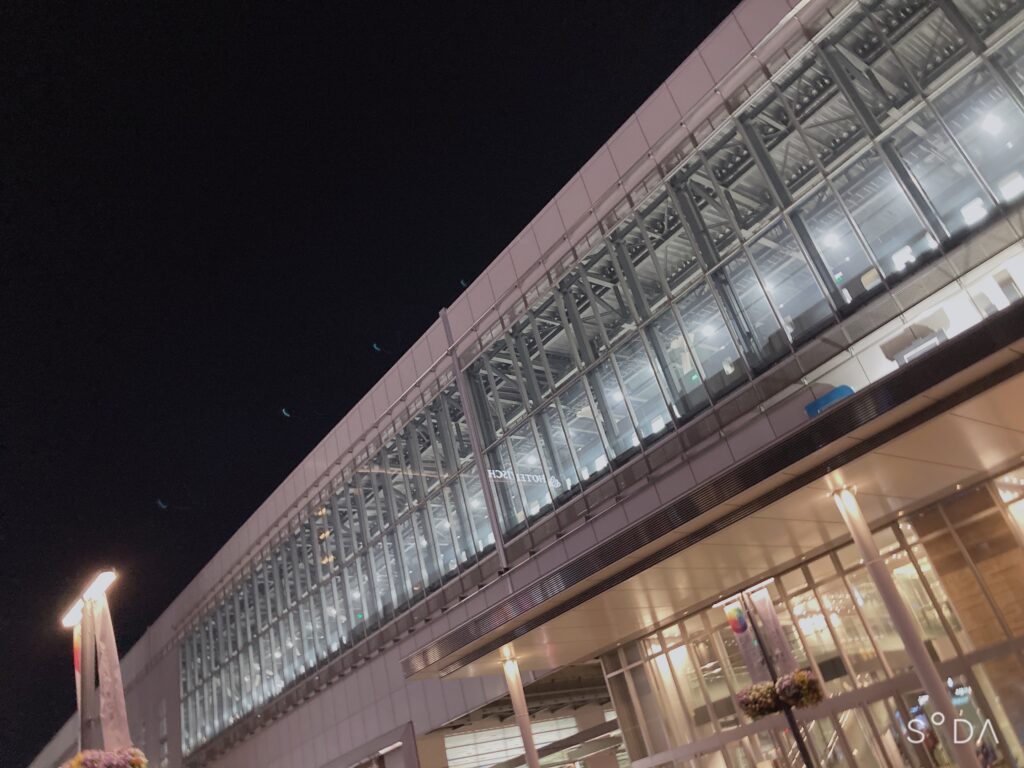 富山駅　新幹線　夜景　夜