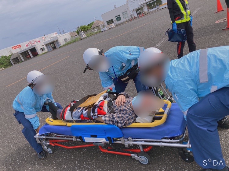 民間救急　病院　患者　搬送　転院　飛行機　飛行機搬送　患者搬送　看護師　救急車